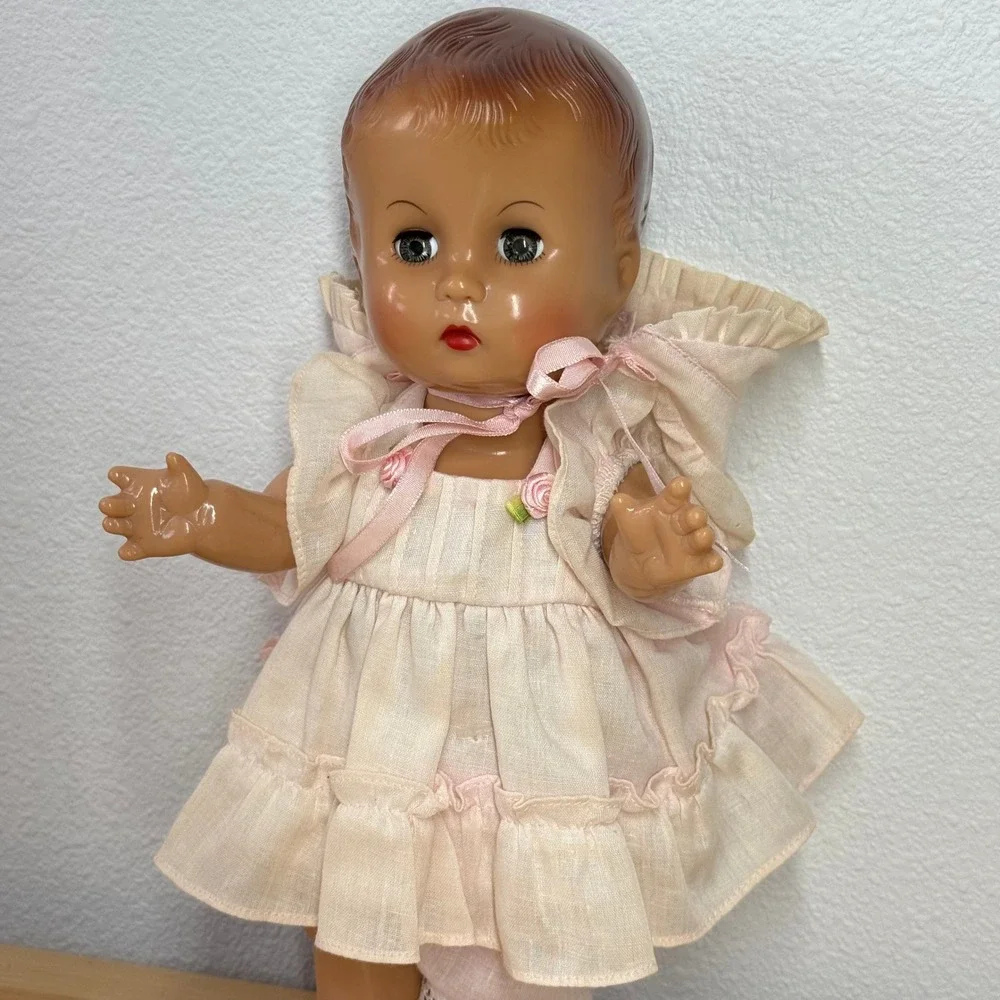 Vintage 1994 Effanbee Candy Kid Doll‎ Pink Ruffled Dress Bonnet Sleep Eyes 11in